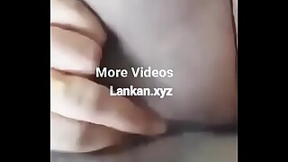 Sri Lankan Aunty Show her Pussy --&gt_ Lankan.xyz